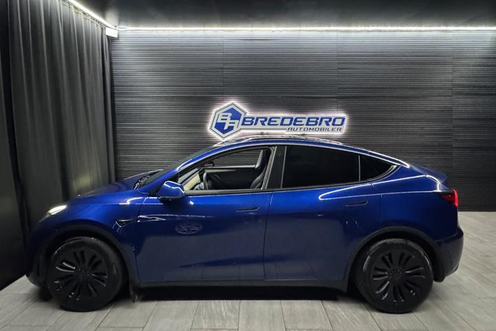 undefined Tesla Model Y fra 2023