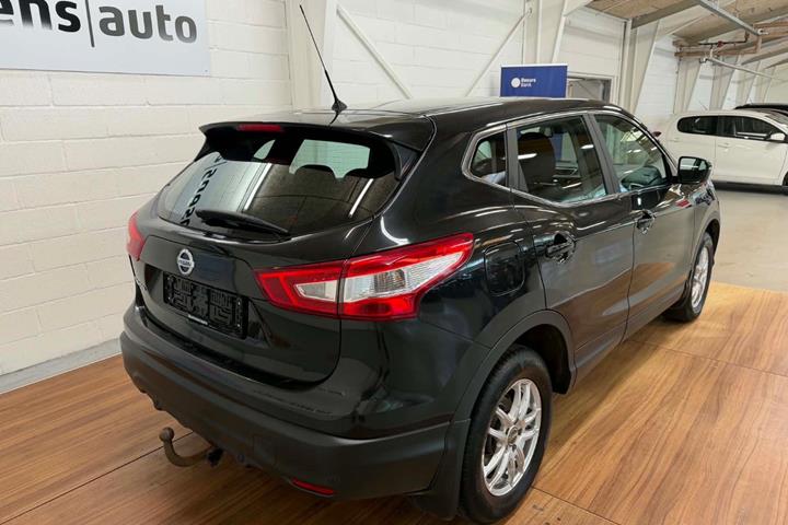 Sort Nissan Qashqai fra 2017