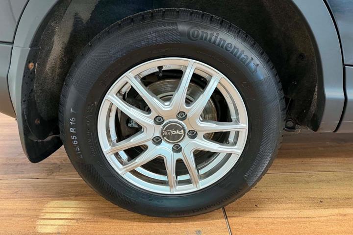 Sort Nissan Qashqai fra 2017