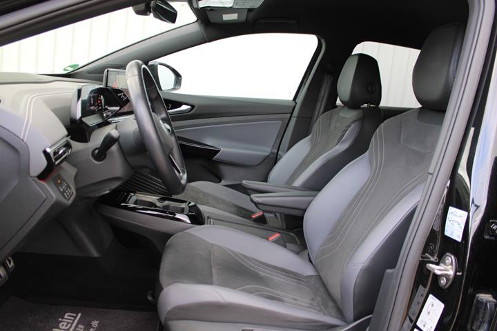 Sort VW ID.4 fra 2023