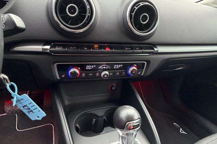 undefined Audi A3 fra 2013