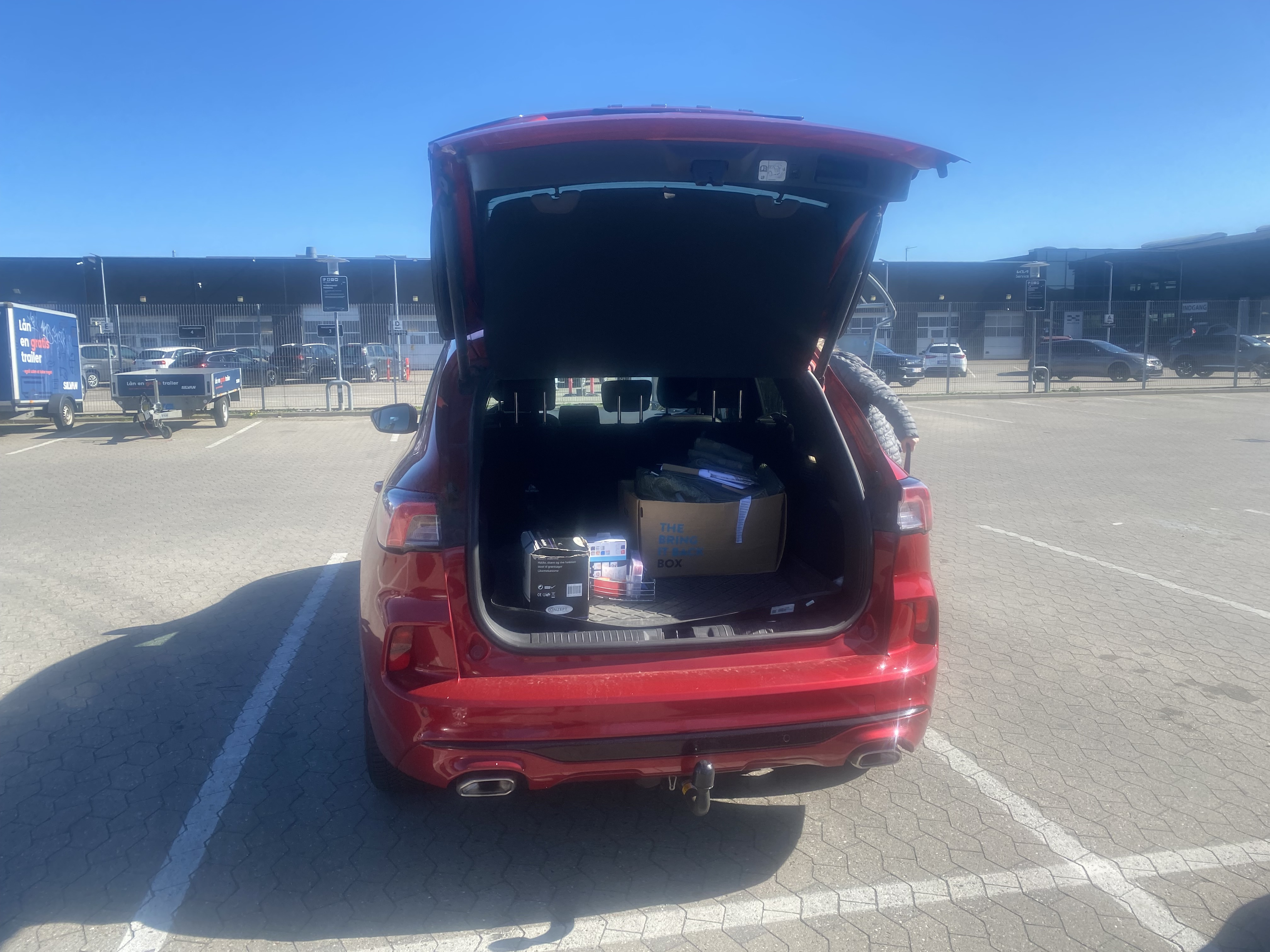 Rød Ford Kuga fra 2021