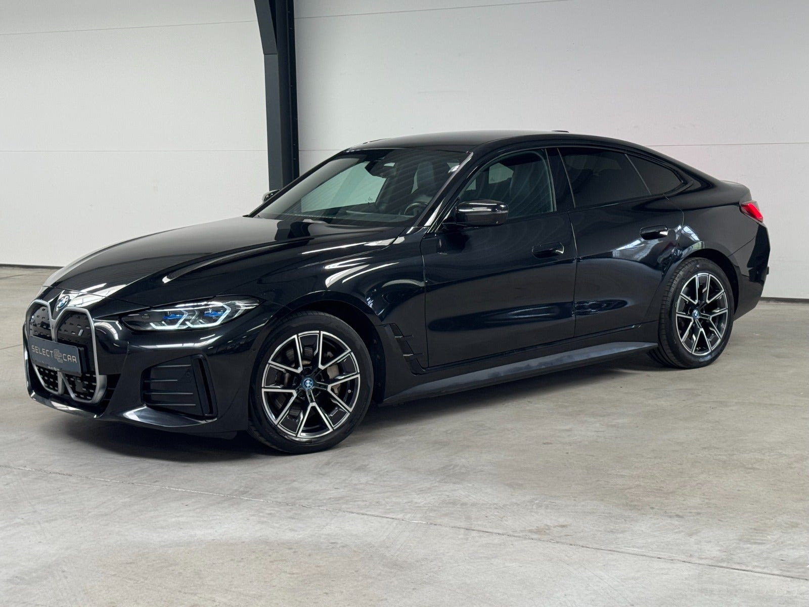 Sort BMW i4 fra 2023
