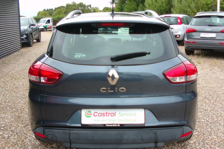 Grå Renault Clio IV fra 2018