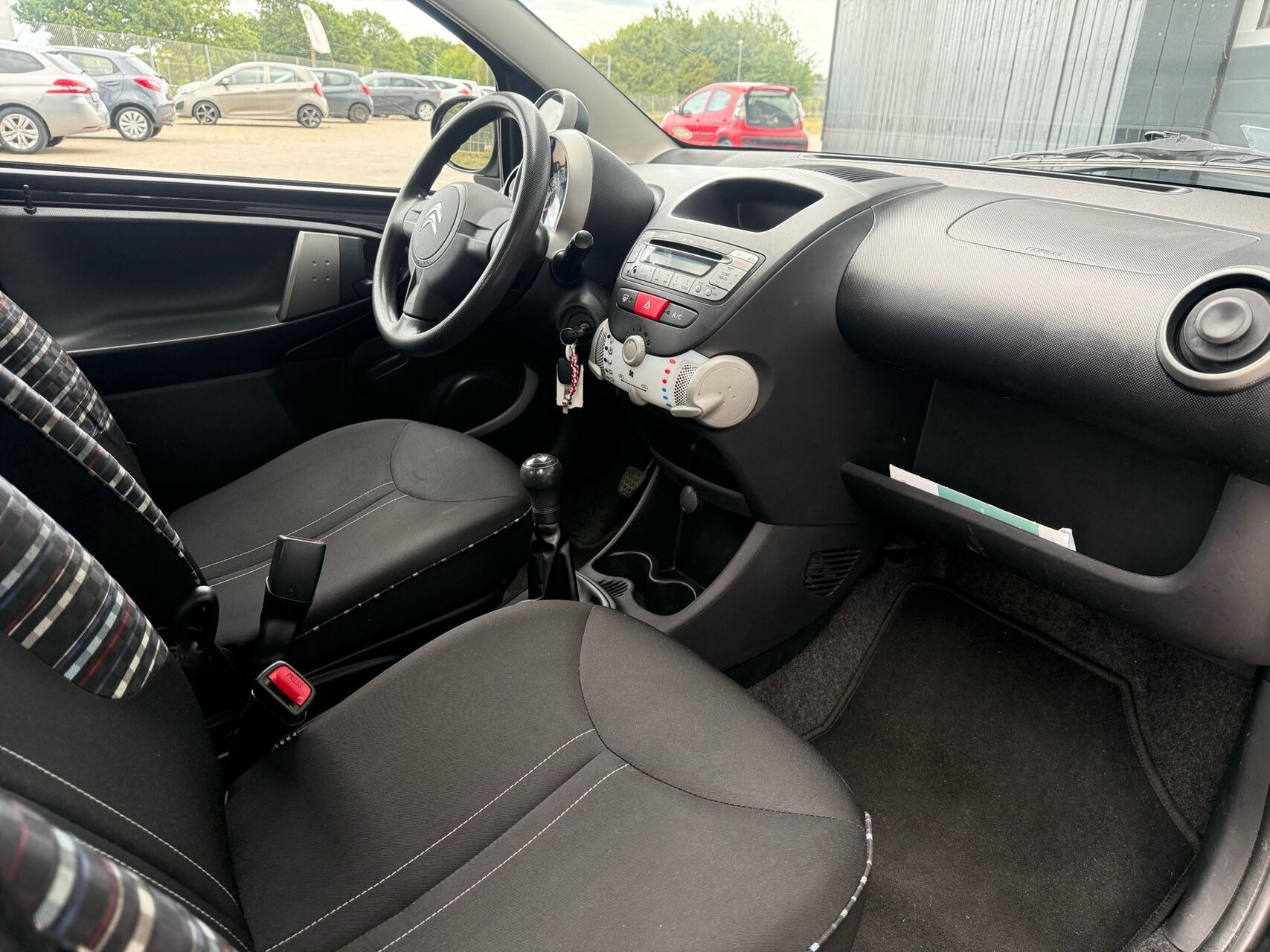 Sort Citroën C1 fra 2014