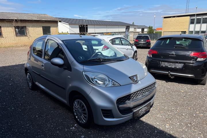 undefined Peugeot 107 fra 2010
