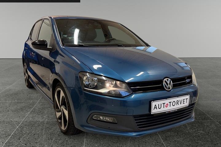 Blå VW Polo fra 2013