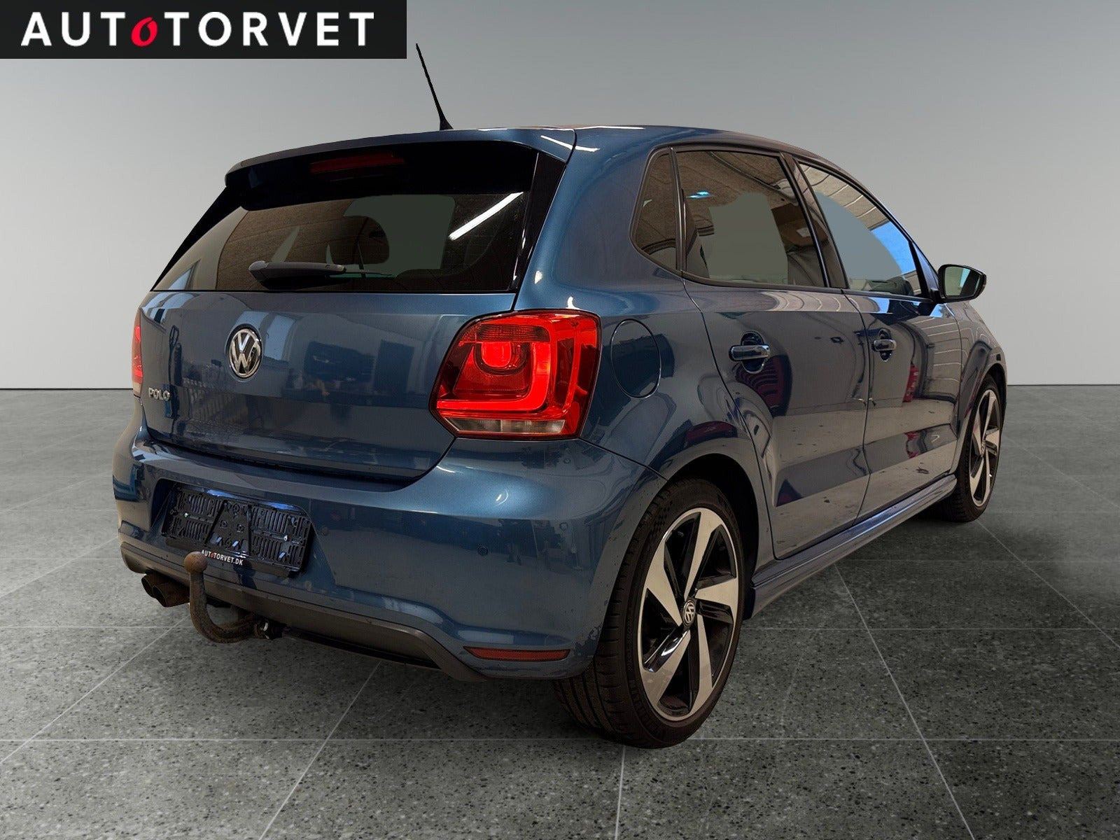 Blå VW Polo fra 2013