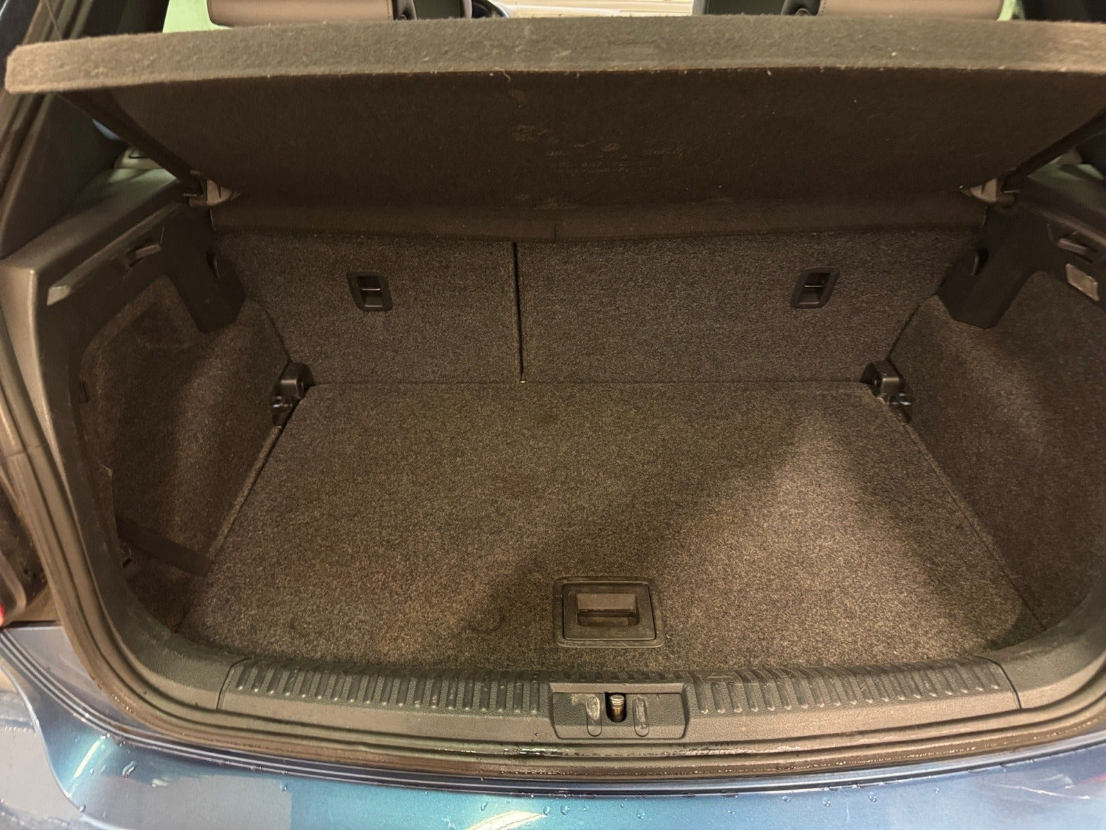 Blå VW Polo fra 2013