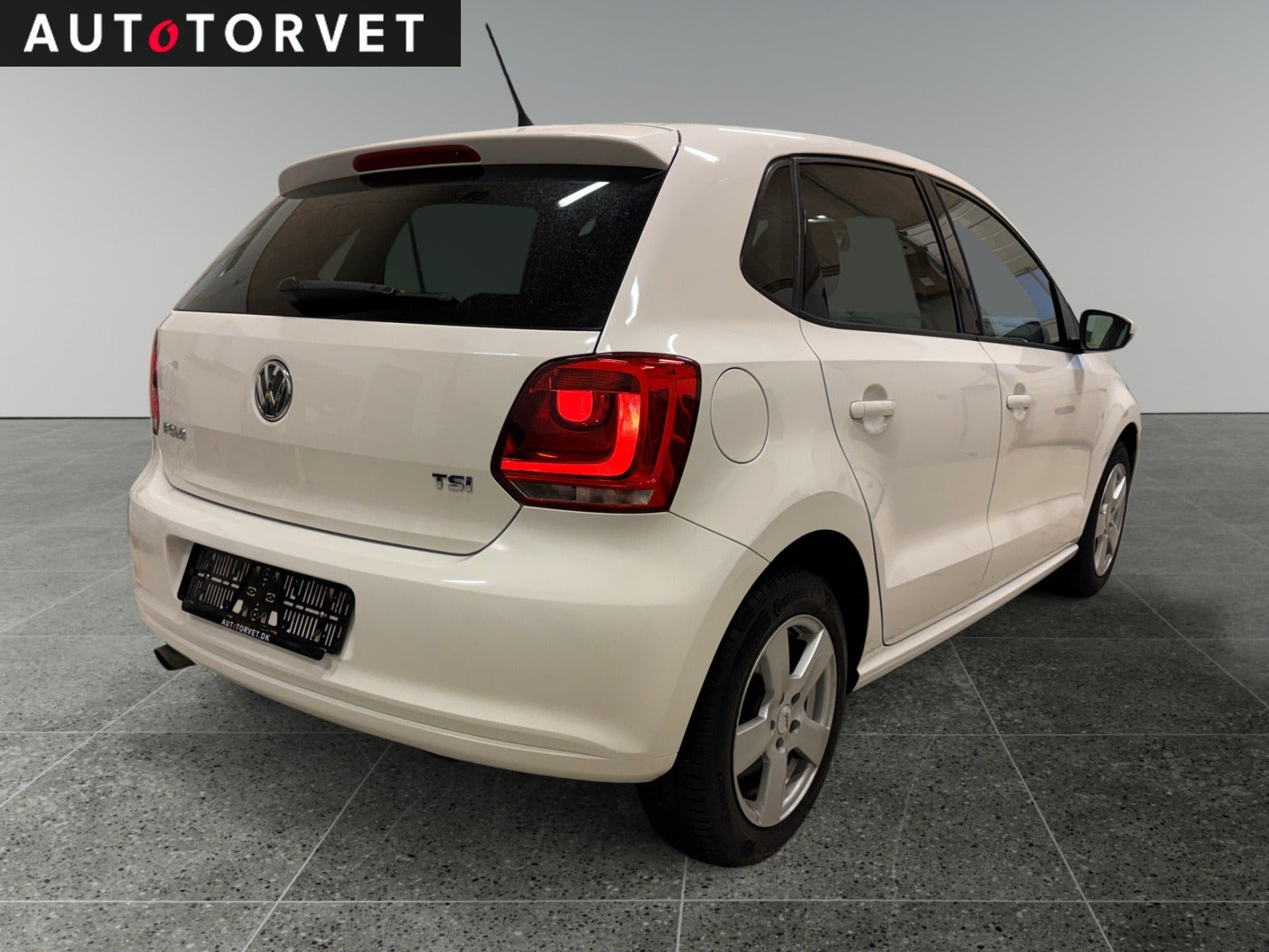 Hvid VW Polo fra 2013