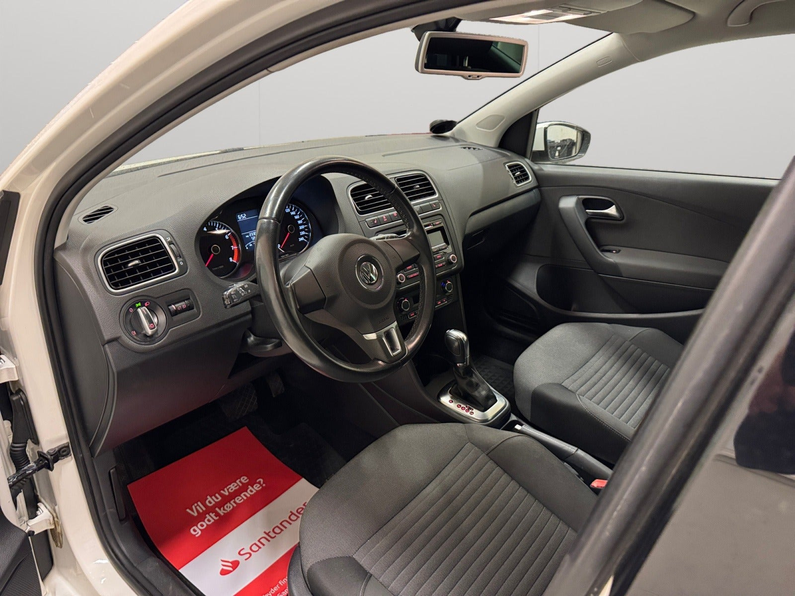 Hvid VW Polo fra 2013