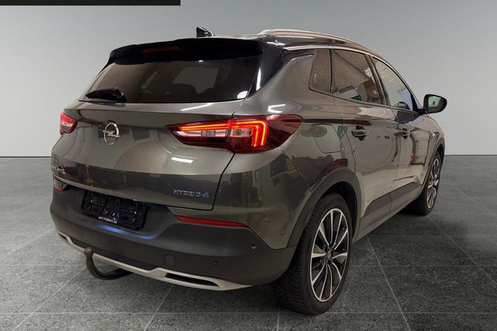 Grå Opel Grandland X fra 2020