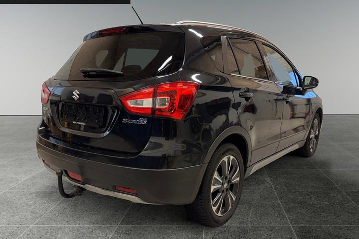 Sort Suzuki S-Cross fra 2018
