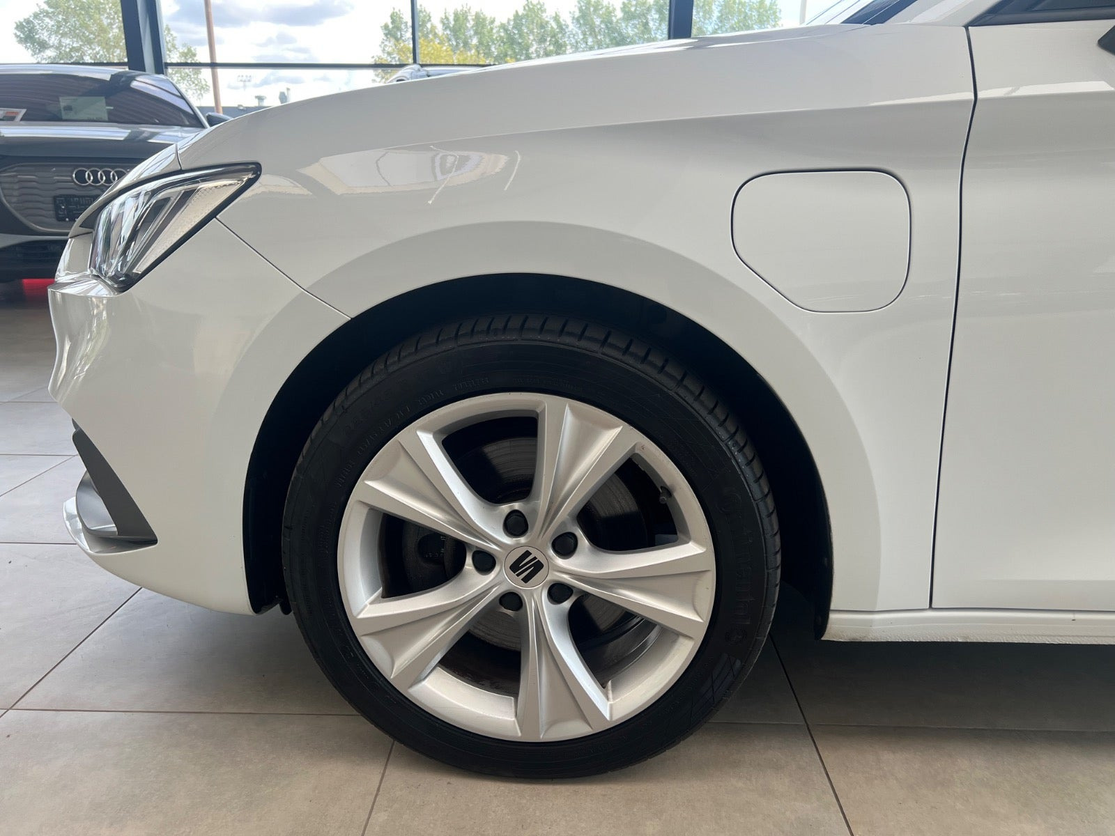 Hvid Seat Leon fra 2021