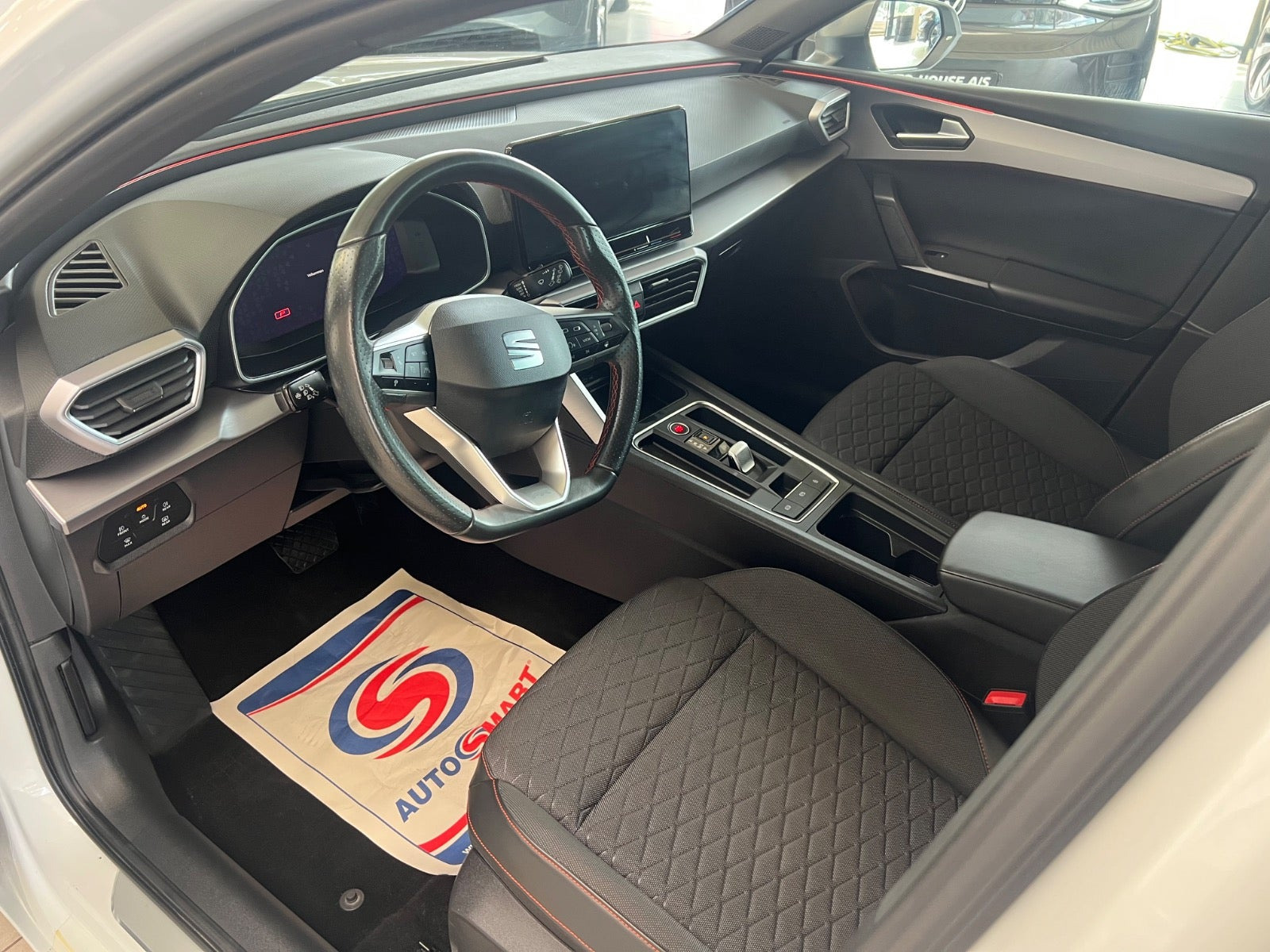 Hvid Seat Leon fra 2021