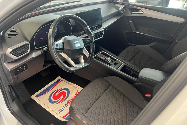 Hvid Seat Leon fra 2021
