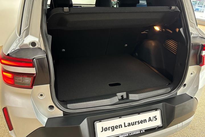 Sølv Opel Frontera fra 2025