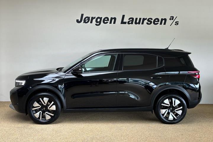 Sort Opel Frontera fra 2025