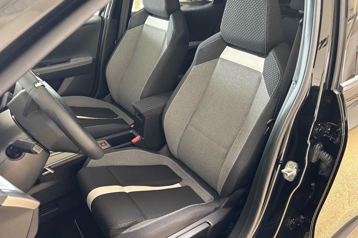Sort Opel Frontera fra 2025