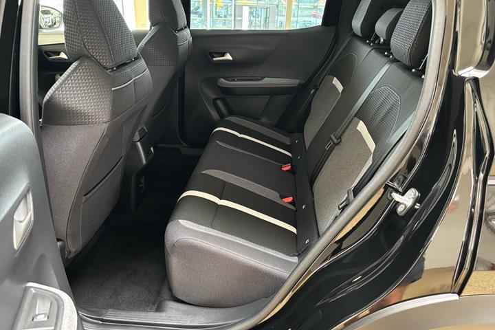 Sort Opel Frontera fra 2025