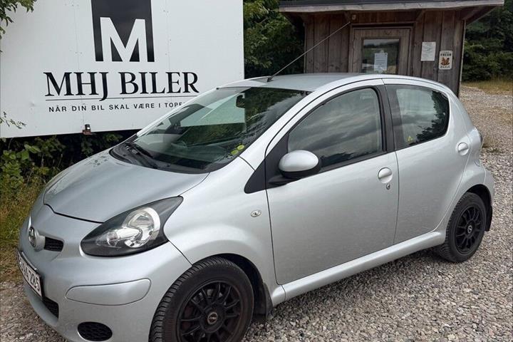 undefined Toyota Aygo fra 2010
