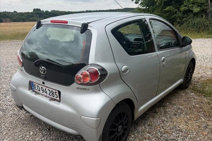 undefined Toyota Aygo fra 2010