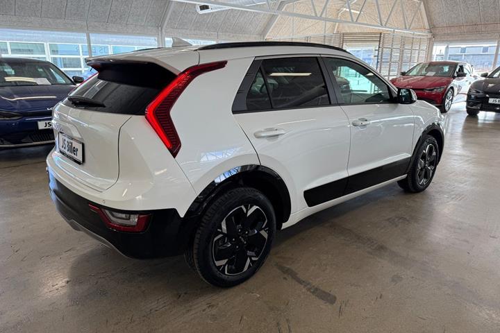 Hvid Kia Niro fra 2024
