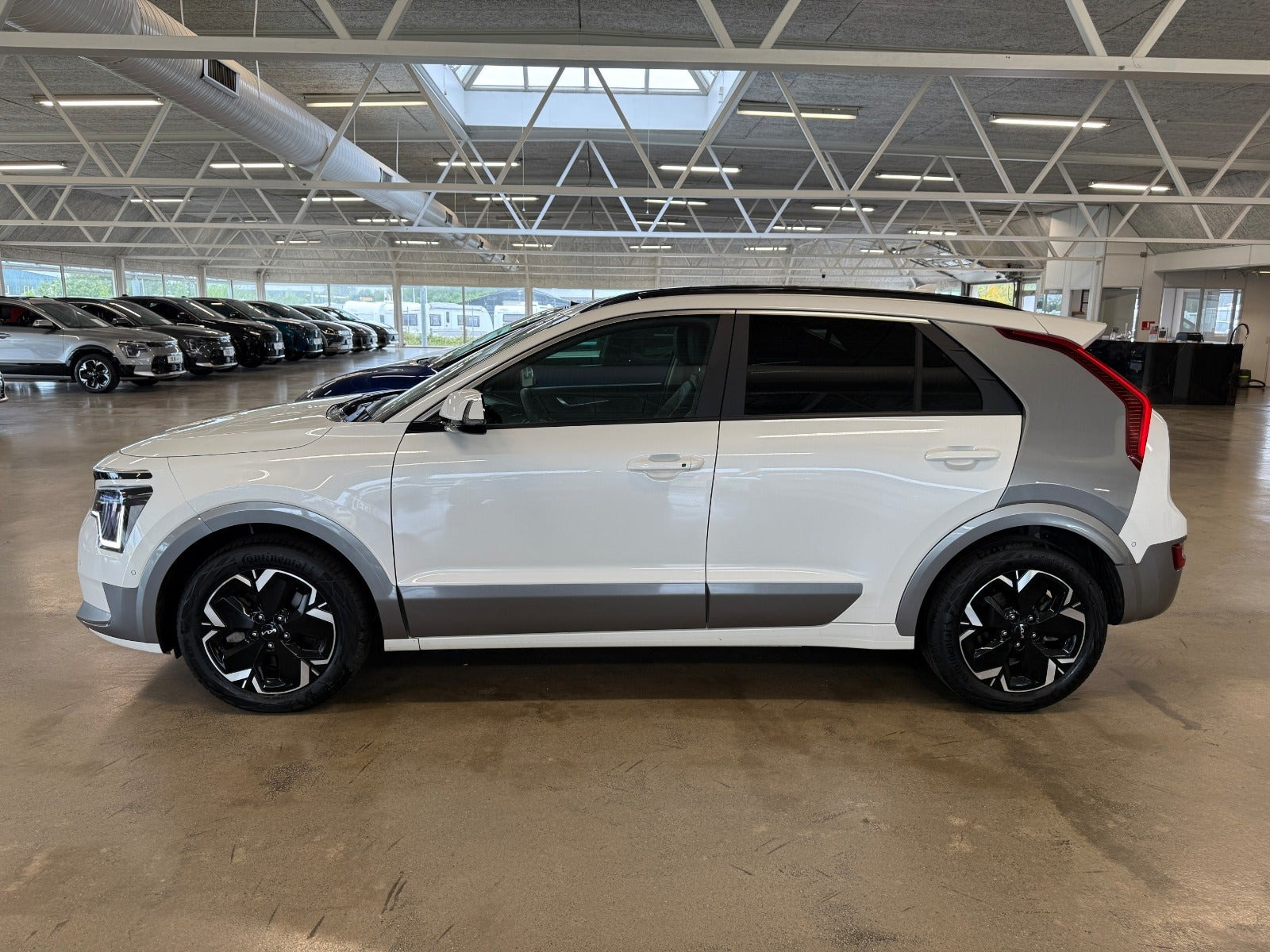 Hvid Kia Niro fra 2024