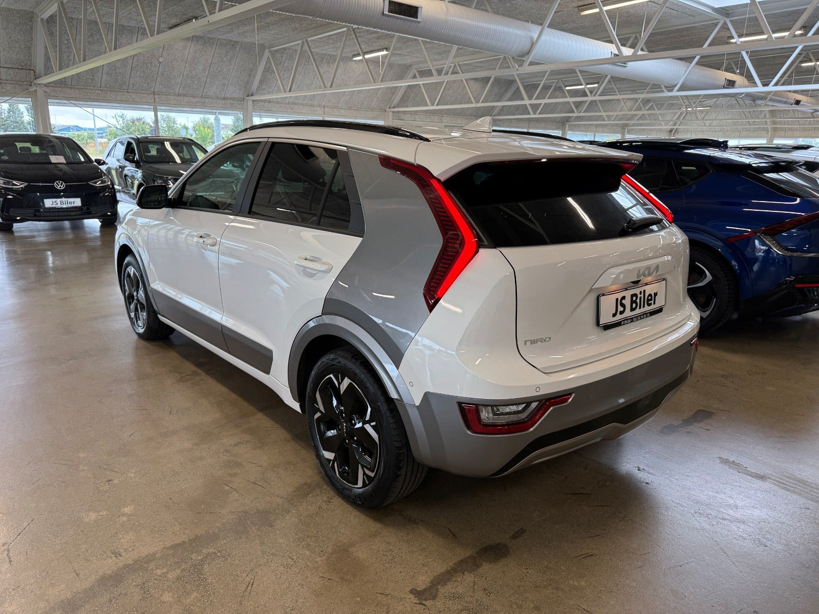 Hvid Kia Niro fra 2024