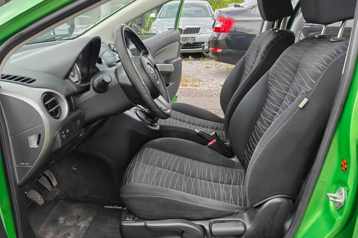undefined Mazda 2 fra 2009