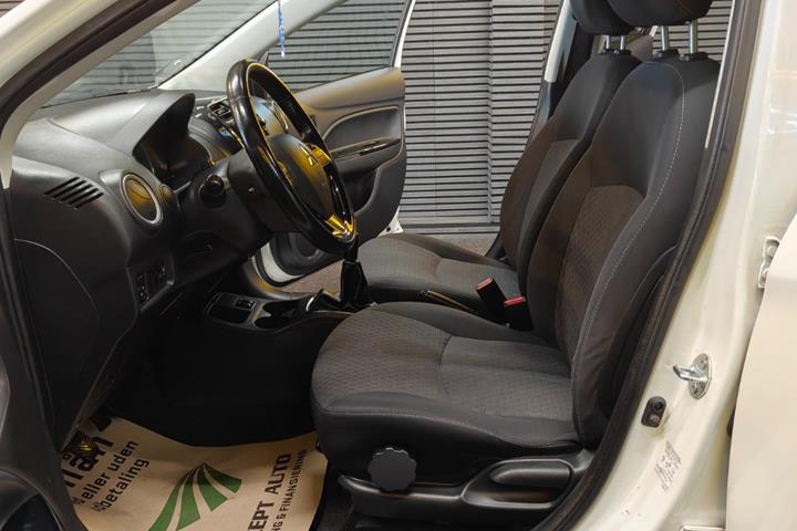 undefined Mitsubishi Space Star fra 2016