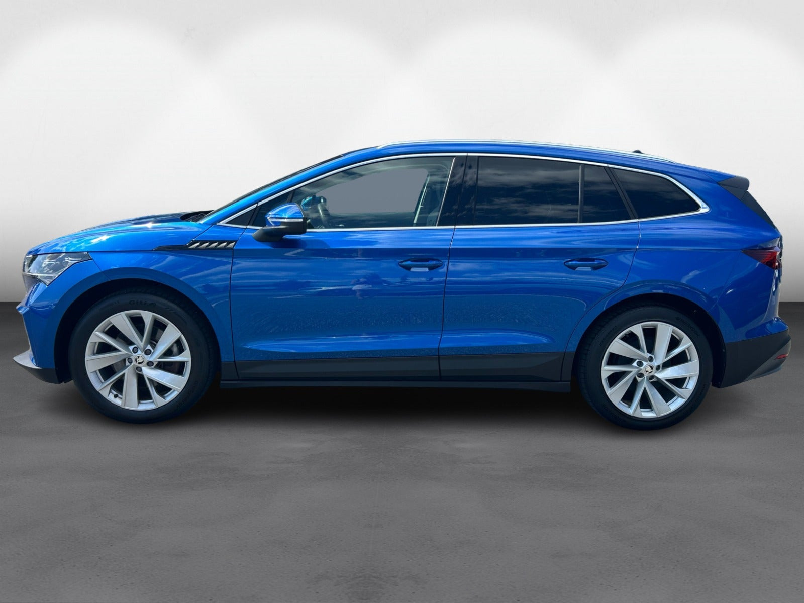 Blå Skoda Enyaq fra 2021