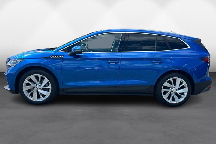 Blå Skoda Enyaq fra 2021