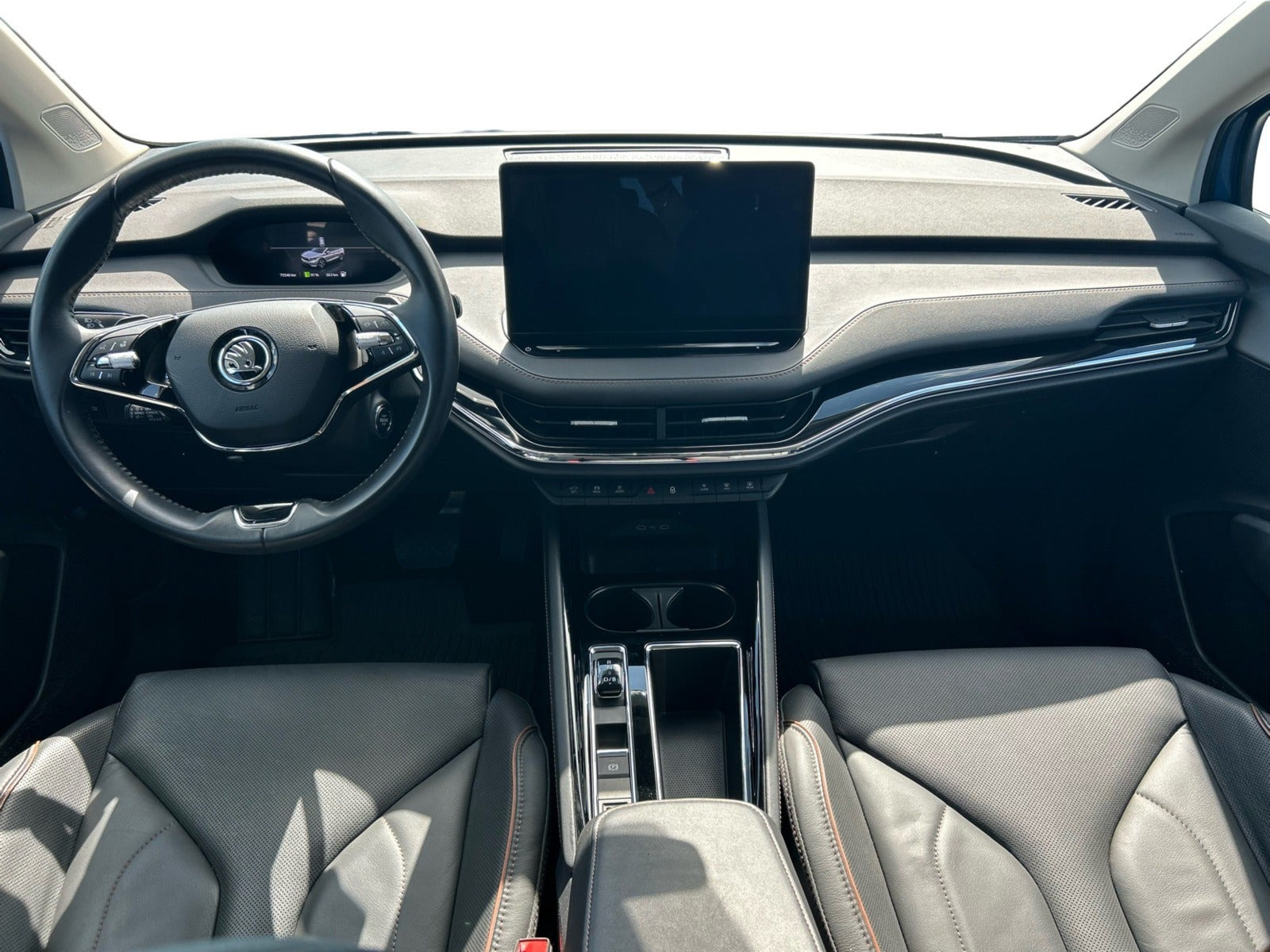 Blå Skoda Enyaq fra 2021