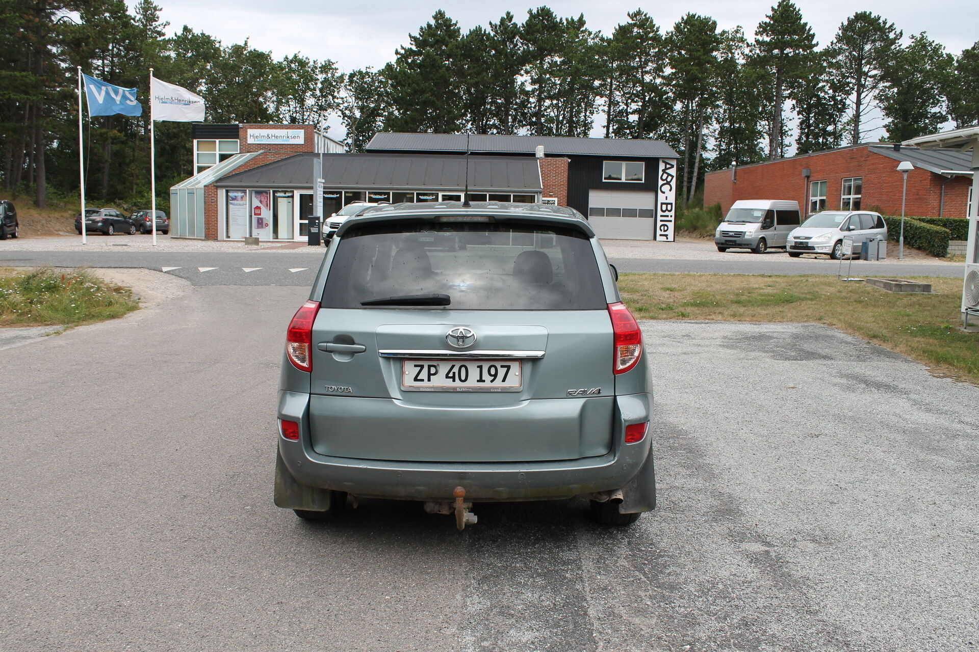 Sølv Toyota RAV4 fra 2008