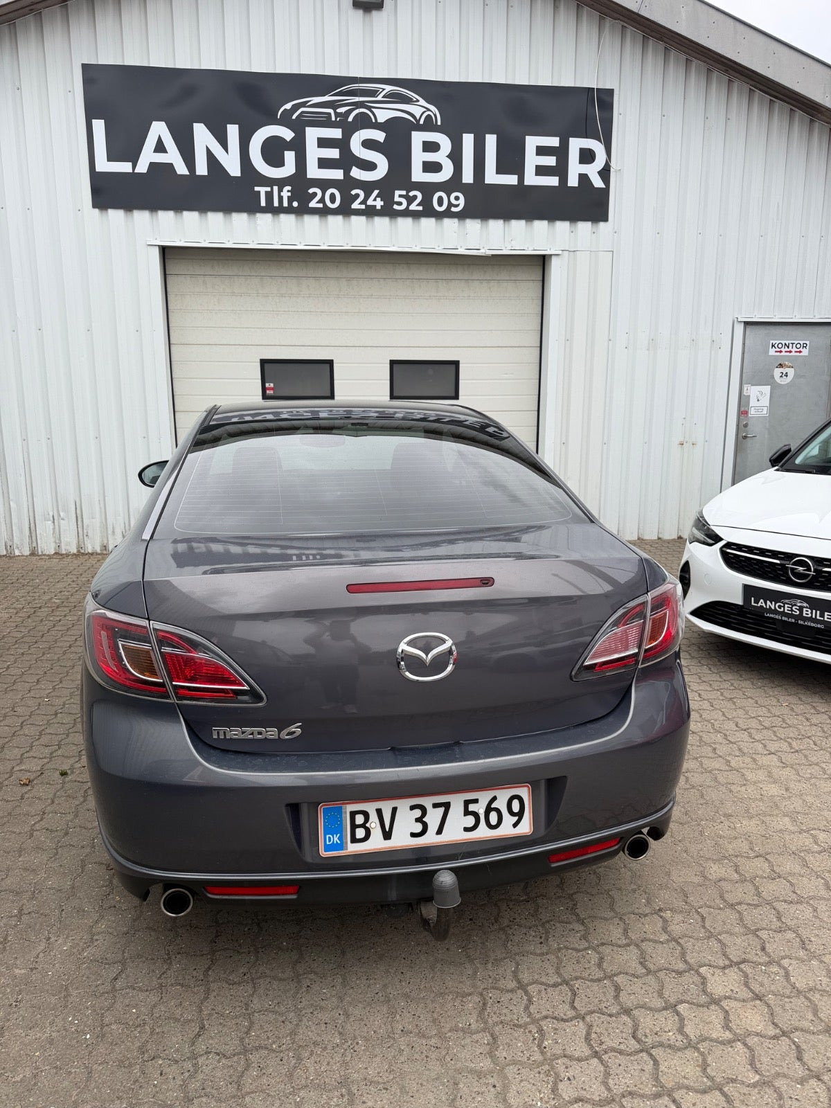 Grå Mazda 6 fra 2010