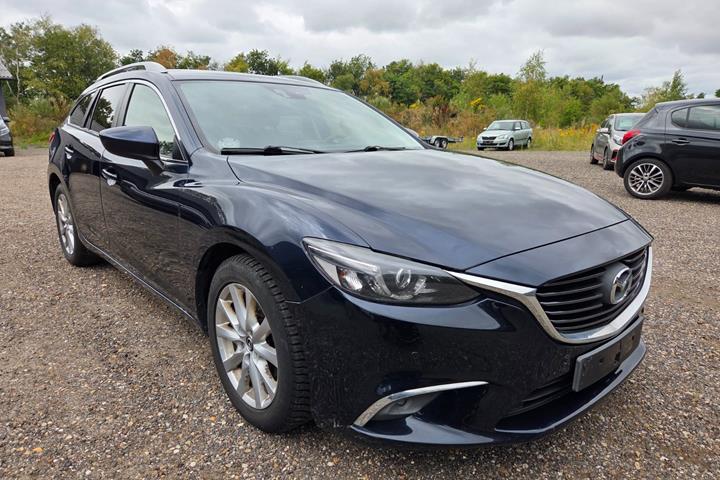 Blå Mazda 6 fra 2016