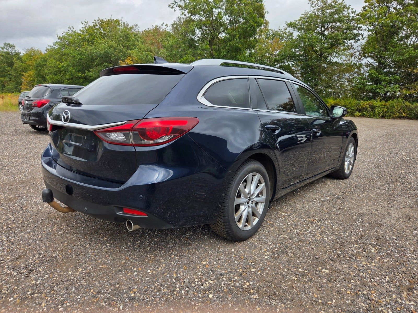 Blå Mazda 6 fra 2016