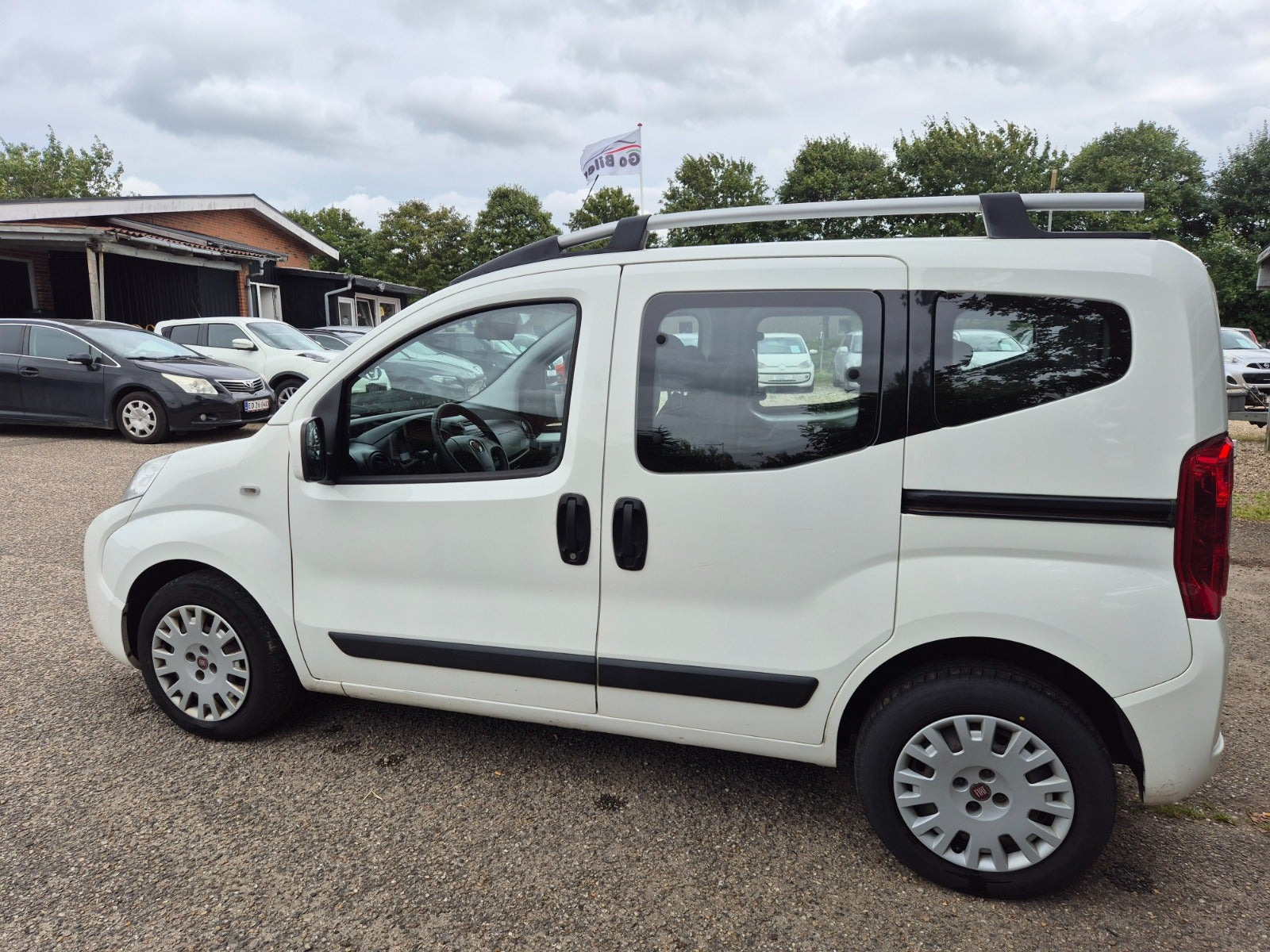 Grøn Fiat Qubo fra 2015