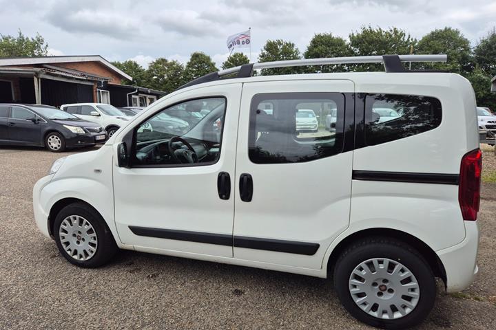 Grøn Fiat Qubo fra 2015