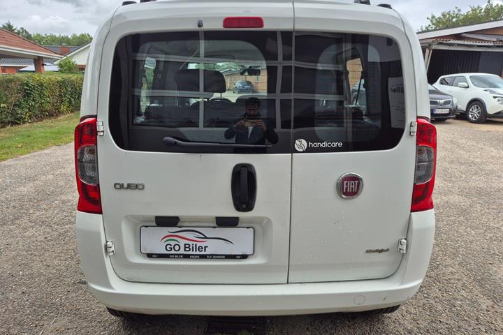 Grøn Fiat Qubo fra 2015