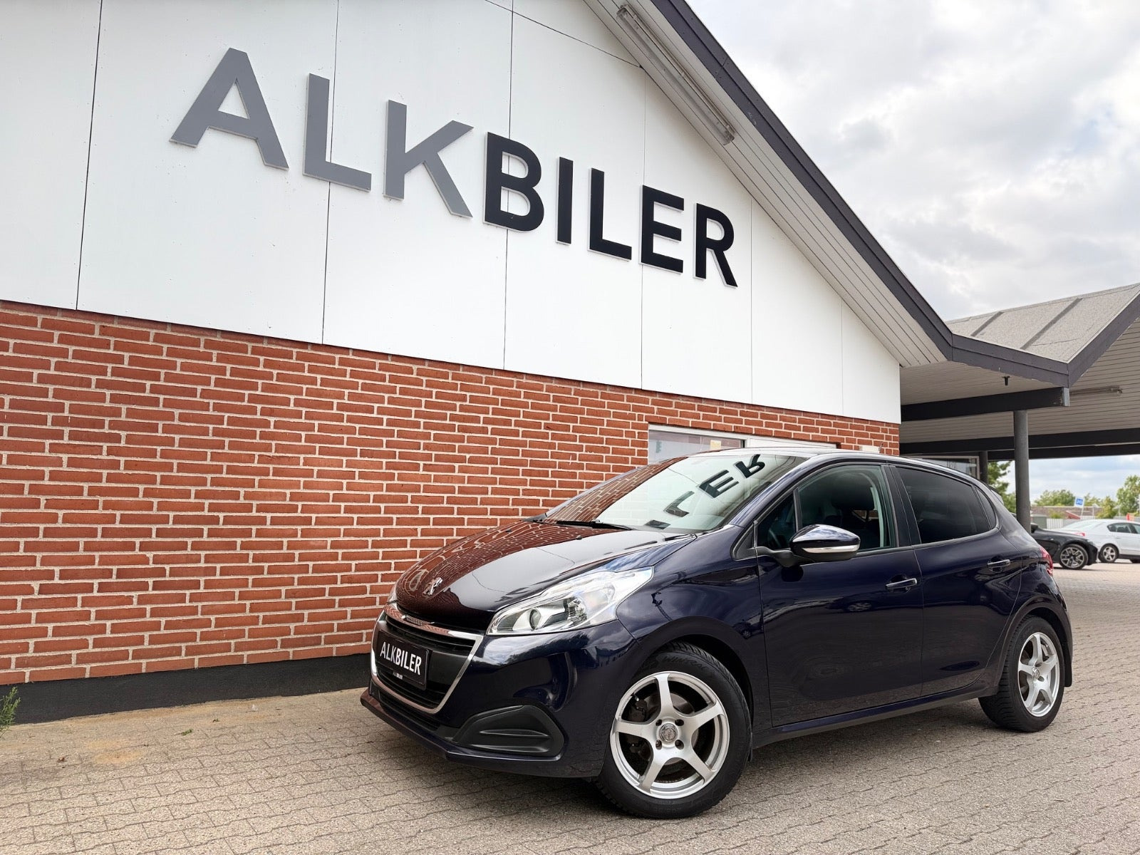 Peugeot 208 1,6 BlueHDi 100 Chili Sky+