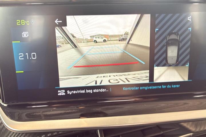 Blå Peugeot e-208 fra 2022