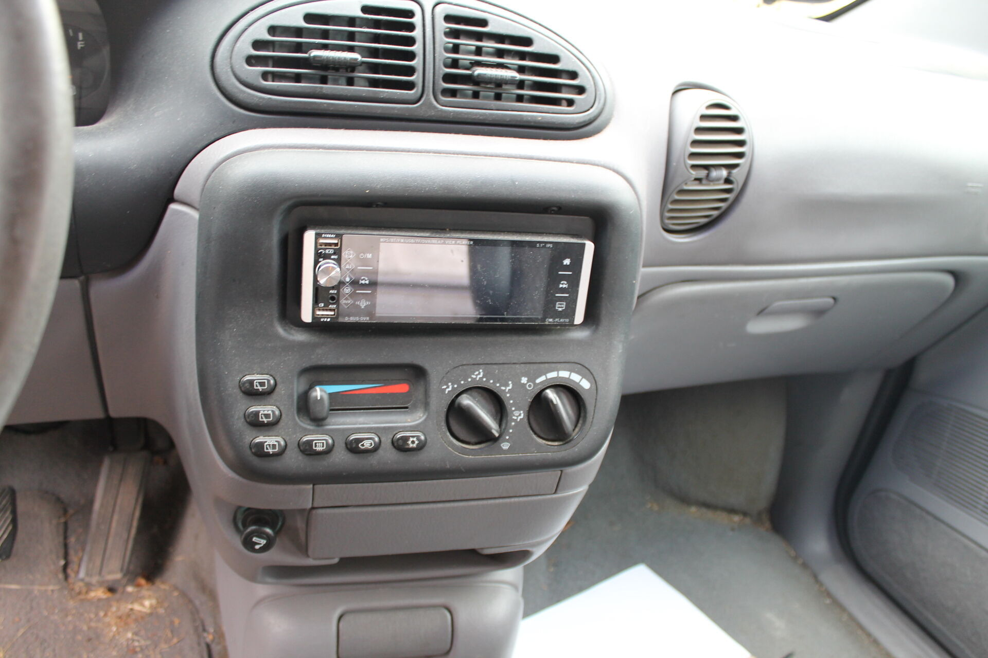 undefined Chrysler Voyager fra 2000