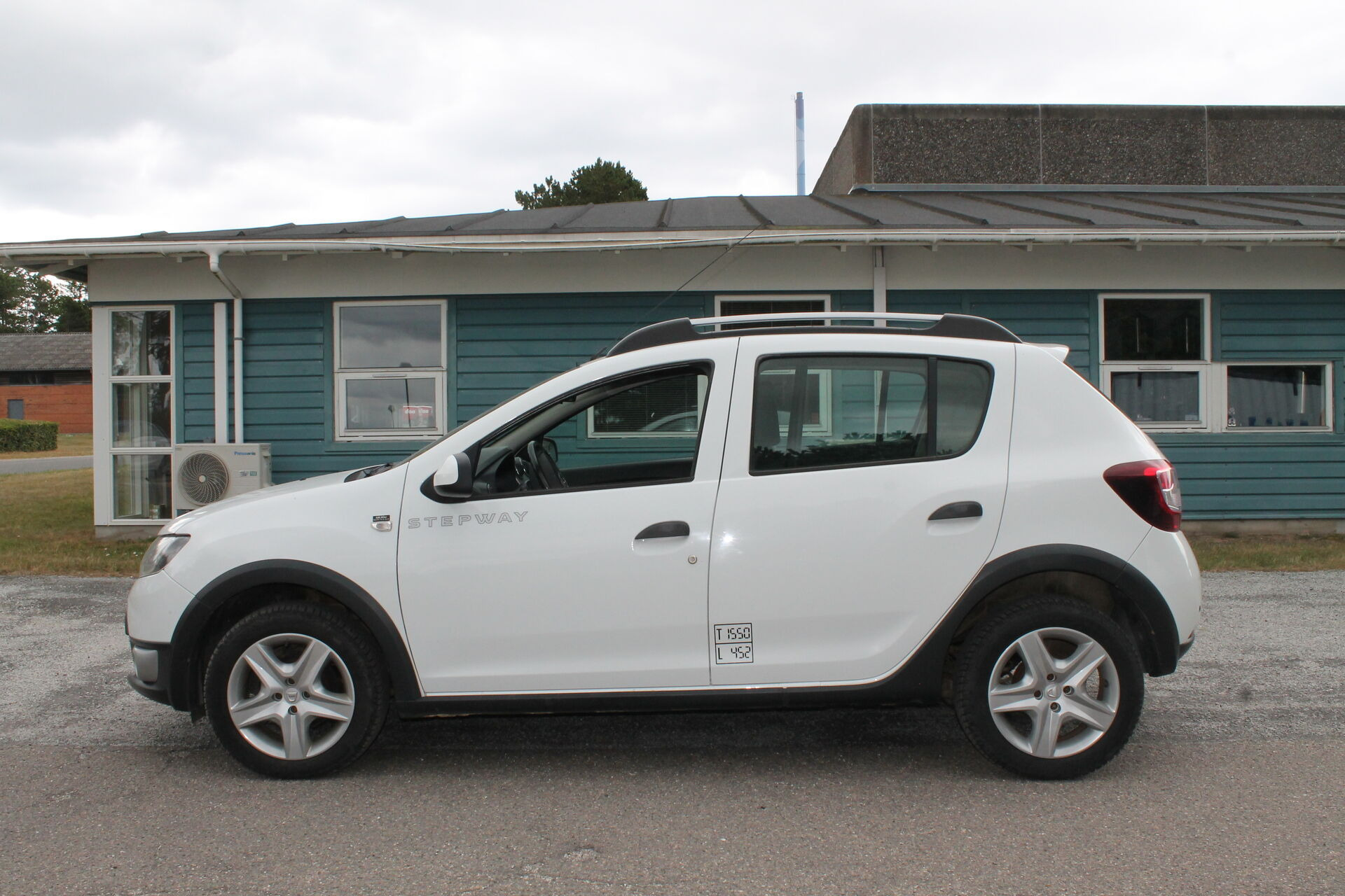 Hvid Dacia Sandero fra 2015