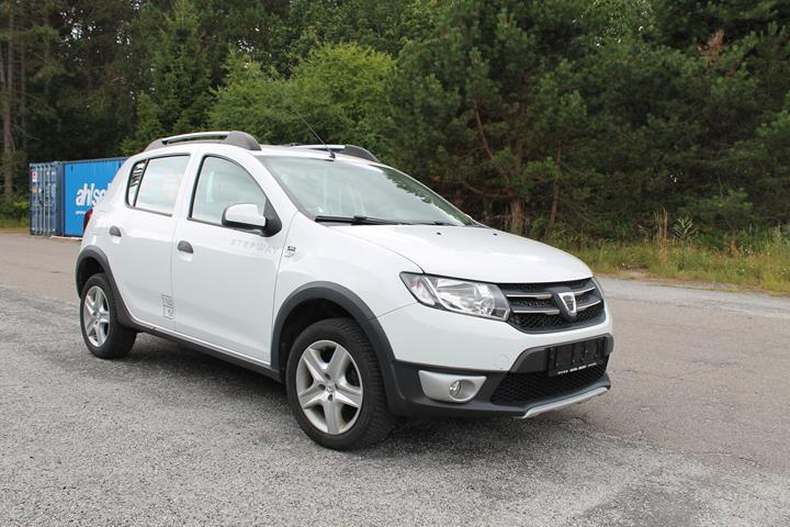Hvid Dacia Sandero fra 2015