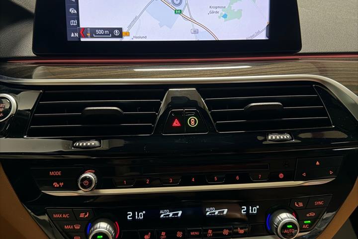 Hvid BMW 530d fra 2019