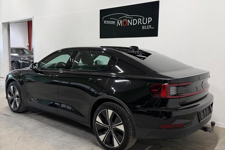 Sort Polestar 2 fra 2023