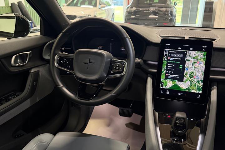 Sort Polestar 2 fra 2023