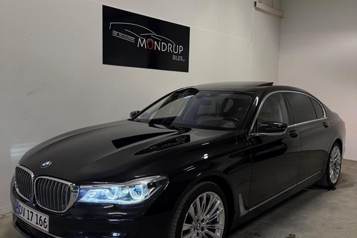 Sort BMW 750Li fra 2016